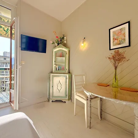 Vue Montagne - Balcon - Hyper Centre Aix דירה